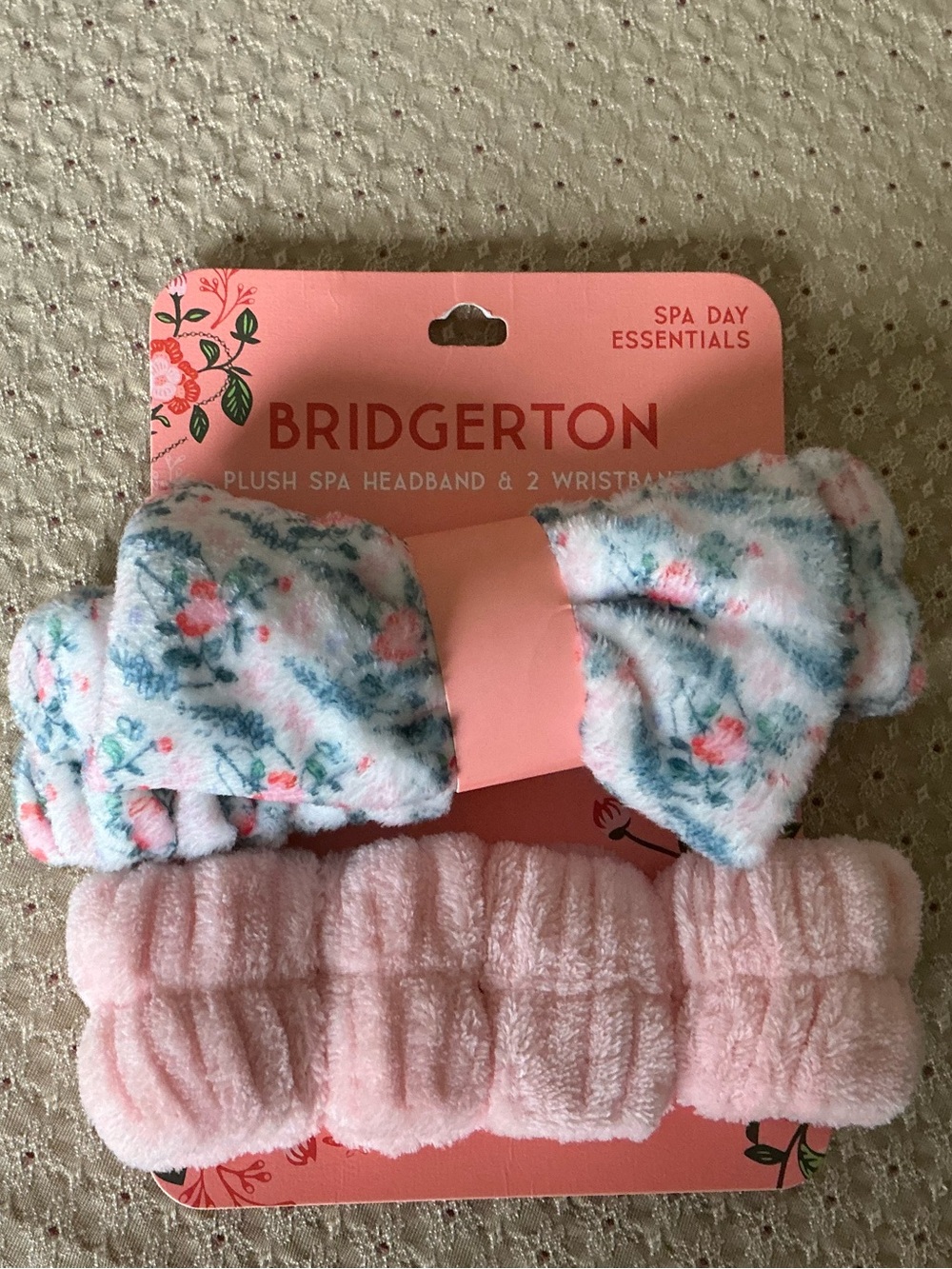 Bridgerton Plush Spa Headband & 2 Wristbands NWT